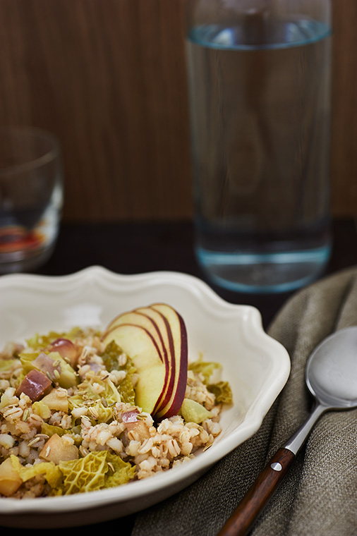 orzo con verza e mela rossa orzo con verza e mela rossa