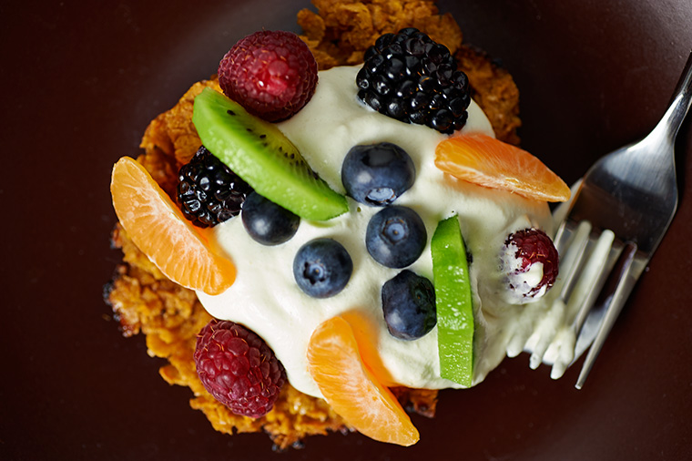cialde di cornflakes con panna e frutti cialde di cornflakes con panna e frutti