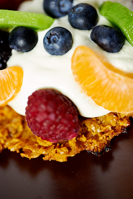 cialde di cornflakes con panna e frutti cialde di cornflakes con panna e frutti