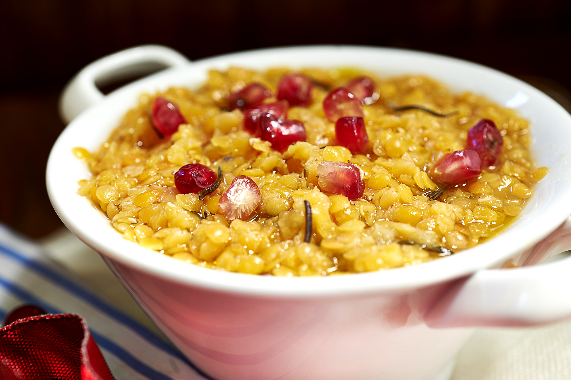 zuppa di lenticchie rosse e melagrana zuppa di lenticchie rosse e melagrana