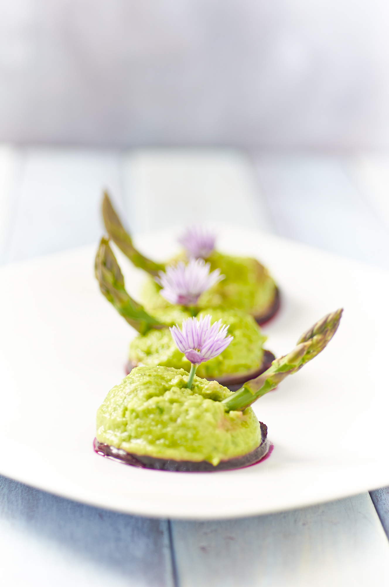 Sformato di asparagi crudista Sformato di asparagi crudista