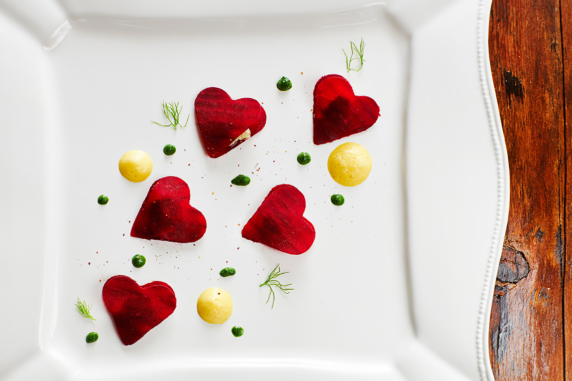 cuori di barbabietola con spinaci e zafferano cuori di barbabietola con spinaci e zafferano