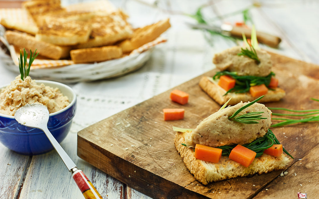 bruschetta con agretti e patè di cannellini affumicati