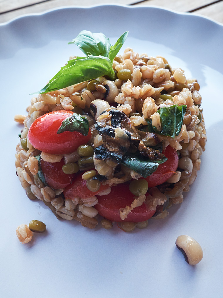 insalata fredda di cereali e legumi