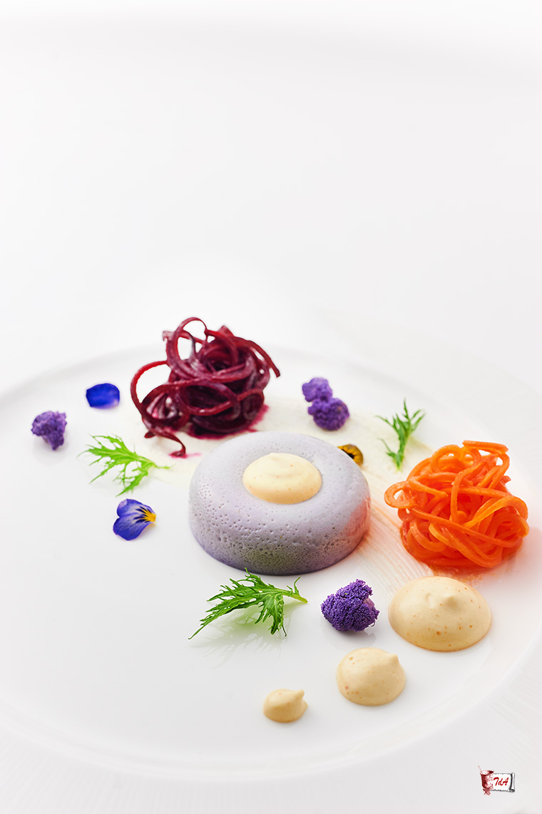 donut di cavolfiore e tofu con maionese ai cachi piccante