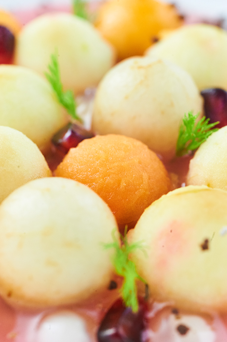 New ball game - tapioca in macedonia con caviale di gianduia