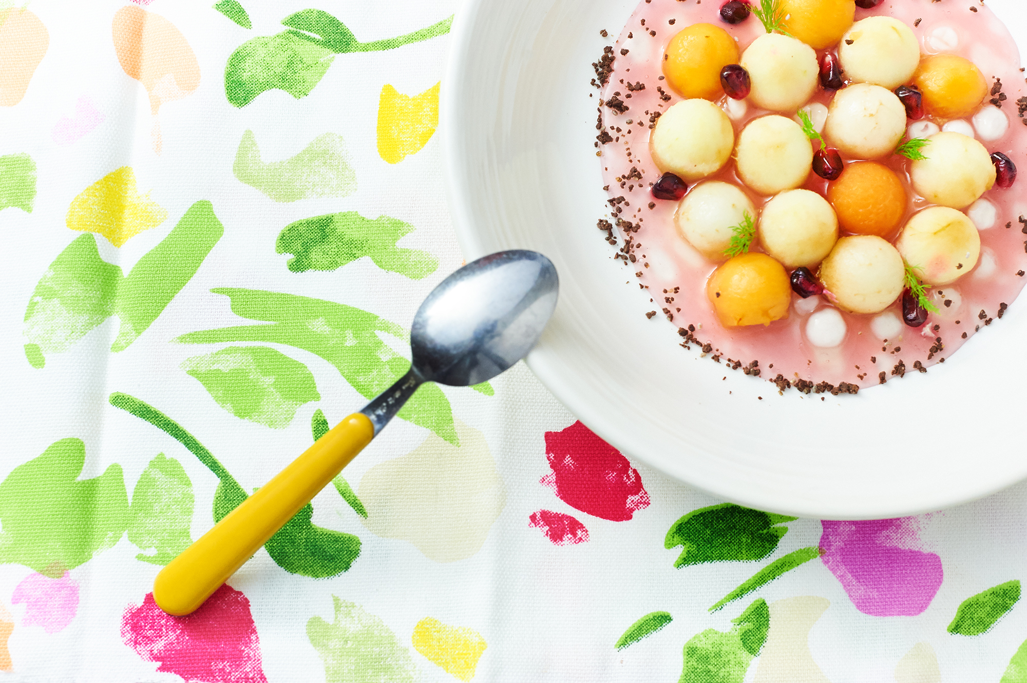 New ball game - tapioca in macedonia con caviale di gianduia