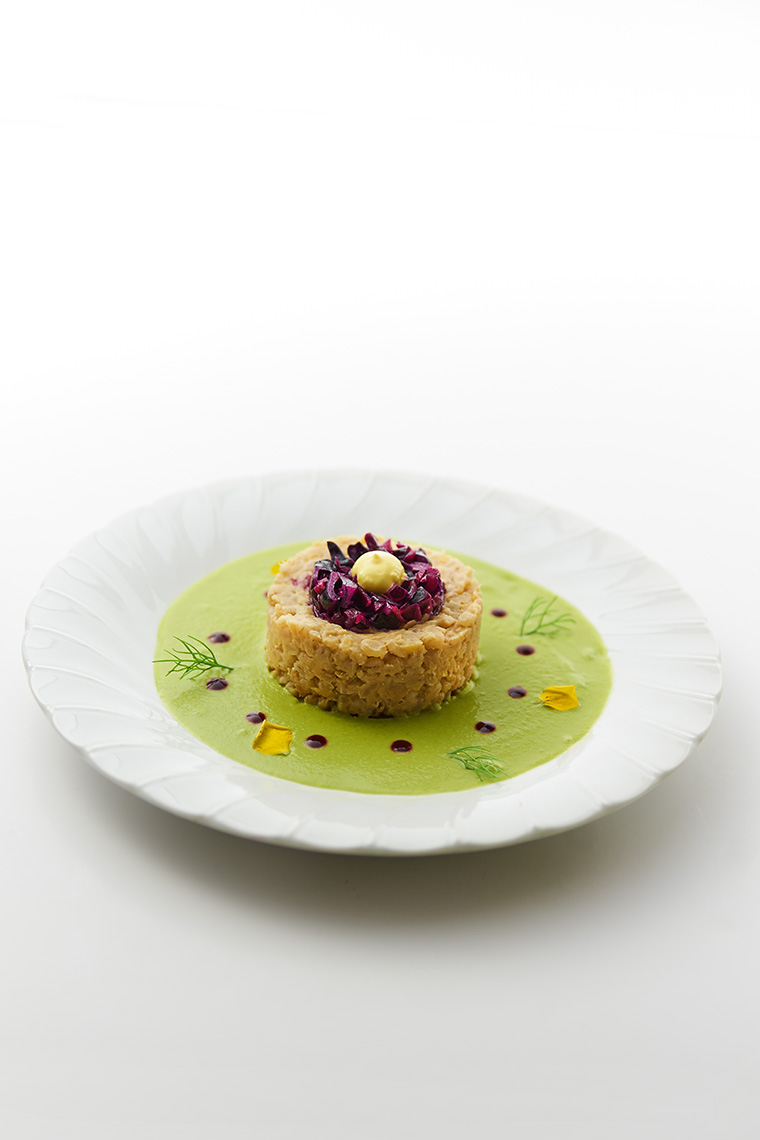 orzo e lenticchie su crema al sedano orzo e lenticchie su crema al sedano