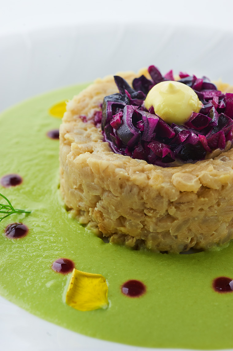 orzo e lenticchie su crema al sedano orzo e lenticchie su crema al sedano