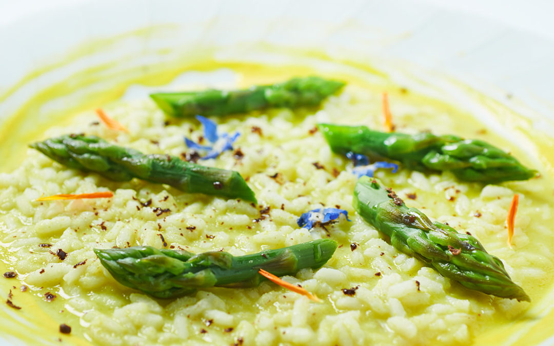 risotto  agli asparagi e cioccolato