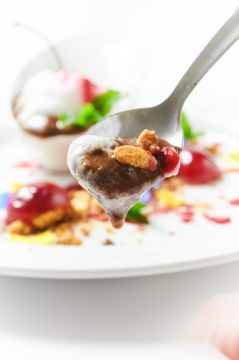 Love - crema di cioccolato e ciliegie con meringa