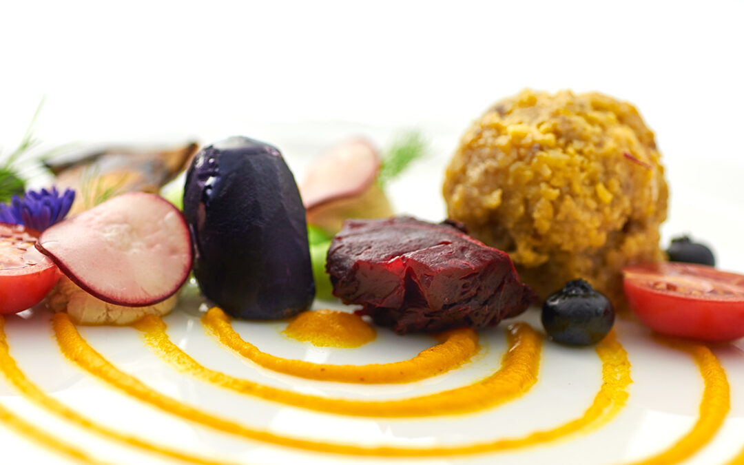 Gramigna – miglio con edamame, salsa di carote alla senape e barbabietola al sale