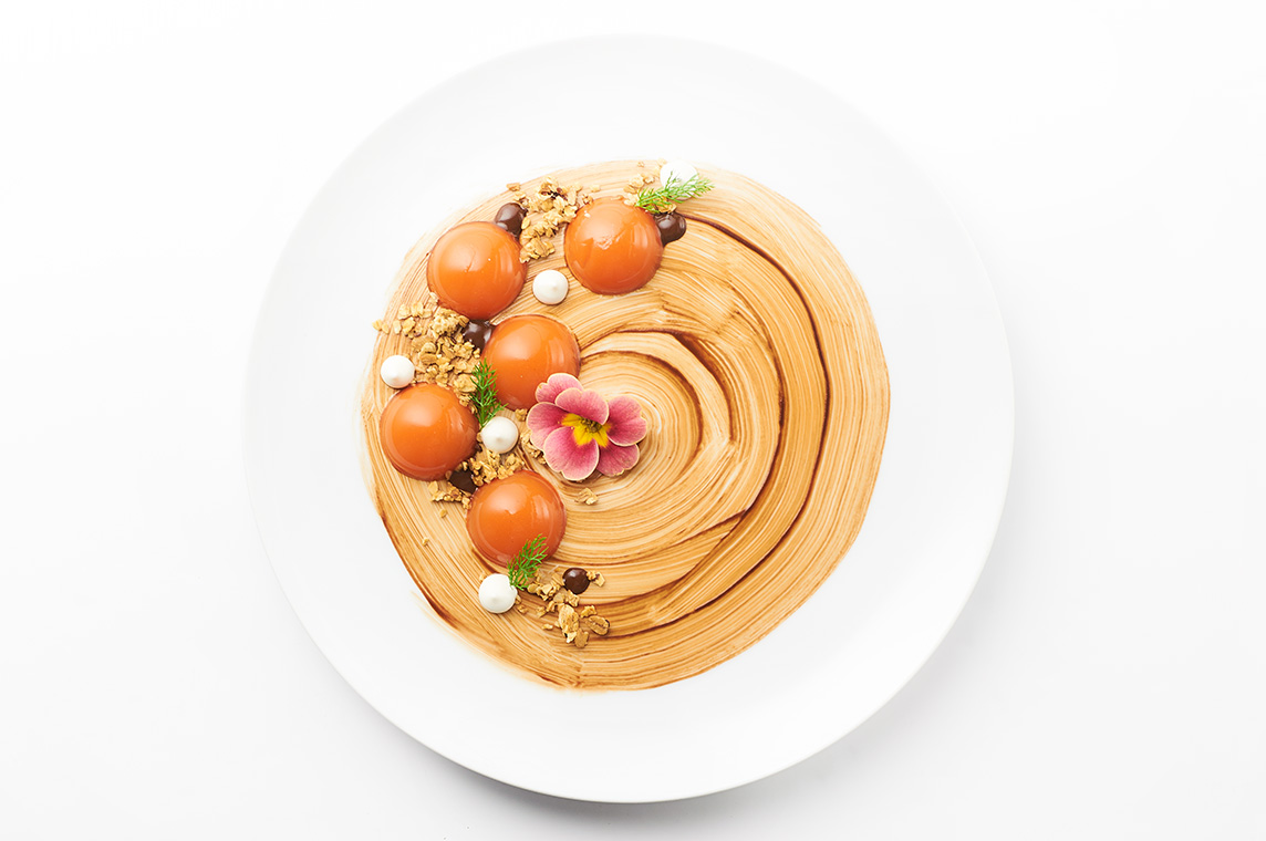 masterclass PLATING AND DESIGN 1 aspic-di-mango-e-carote-con-salsa-di-cioccolato-granola-e-meringa