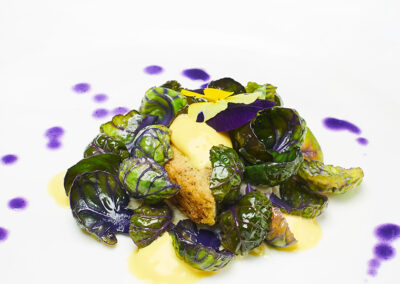 tortino-di-ceci-e-tofu-con-cavoletti