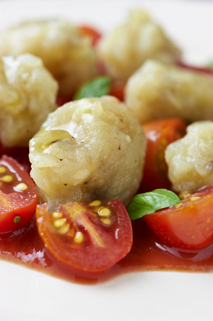 gnocchi di melanzane al doppio pomodoro