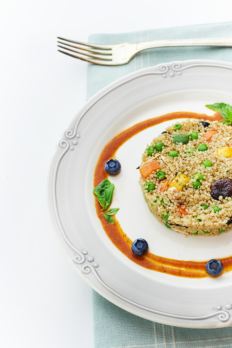 quinoa con salsa ai peperoni