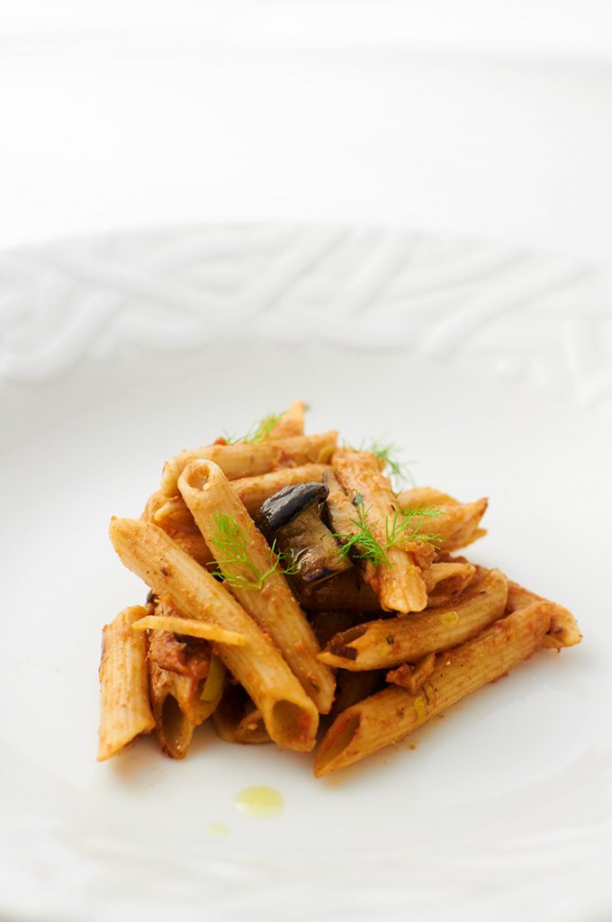 arnapasta - penne di solina con pastinaca, cardoncelli e verza 3 penne di solina con pastinaca, cardoncelli e verza