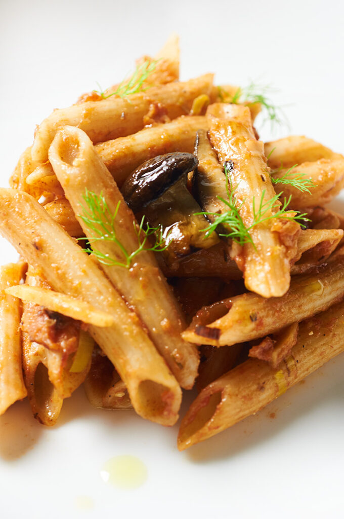 penne di solina con pastinaca, cardoncelli e verza